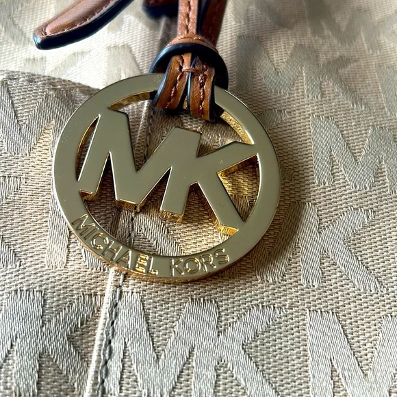 MICHAEL Michael Kors Beige and Brown Shoulder Bag - Picture 3 of 8